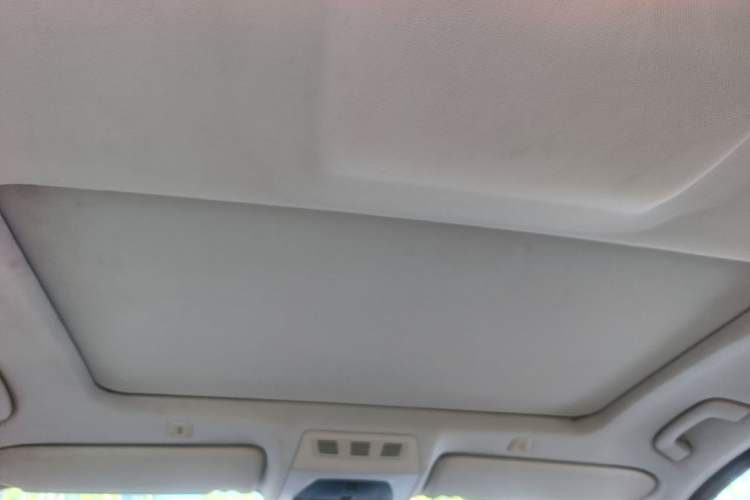 Used BMW 5 Series 2013 520Li Elegant Edition Headliner