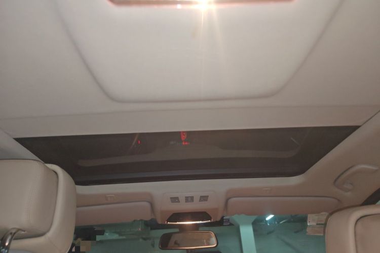Used BMW 5 Series 2013 530Li Leading Model Headliner