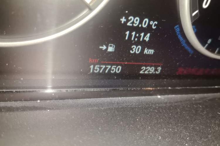 Used BMW 5 Series 2013 525Li Luxury Model Odometer Close Up