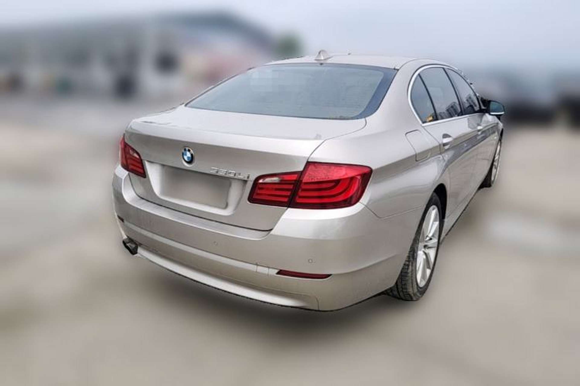 Used BMW 5 Series 2013 530Li Leading Model Rear Right 45 Deg