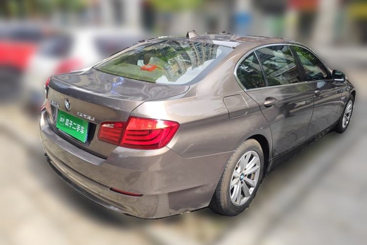Used BMW 5 Series 2013 525Li Leading Model Rear Right 45 Deg