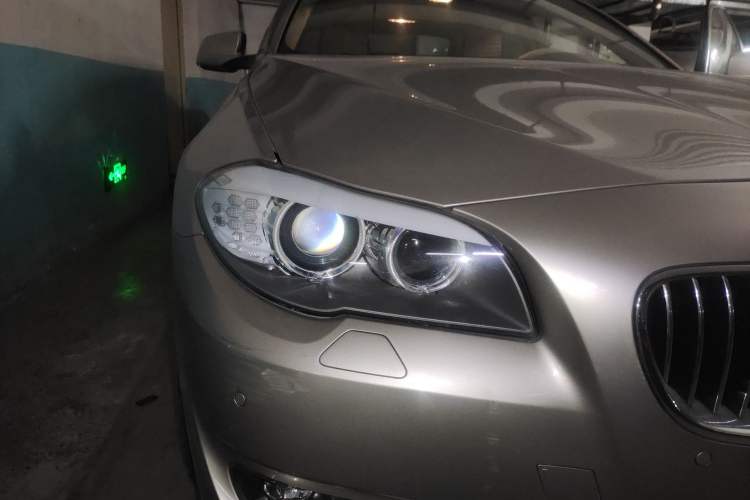 Used BMW 5 Series 2013 520Li Elegant Edition Right Front Headlight