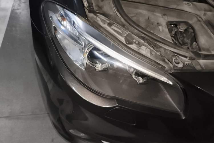 Used BMW 5 Series 2013 525Li Luxury Model Right Front Headlight