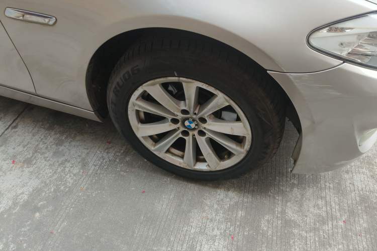 Used BMW 5 Series 2013 525Li Luxury Model Right Front Wheel Hub