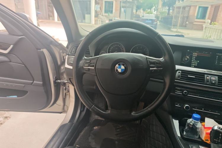 Used BMW 5 Series 2013 525Li Luxury Model Steering Wheel