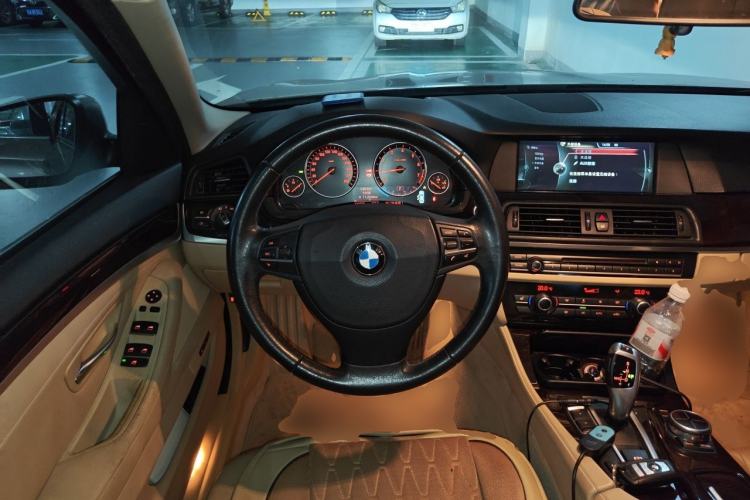 Used BMW 5 Series 2013 525Li Luxury Model Steering Wheel