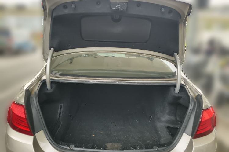 Used BMW 5 Series 2013 525Li Luxury Model Trunk