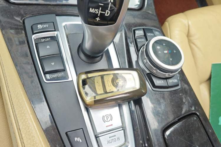 Used BMW 5 Series 2013 525Li Leading Model Vehicle Key