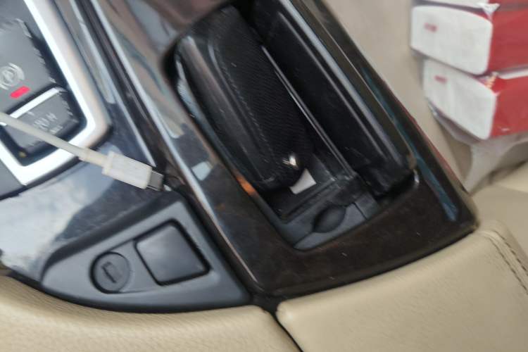Used BMW 5 Series 2013 525Li Luxury Model Vehicle Key