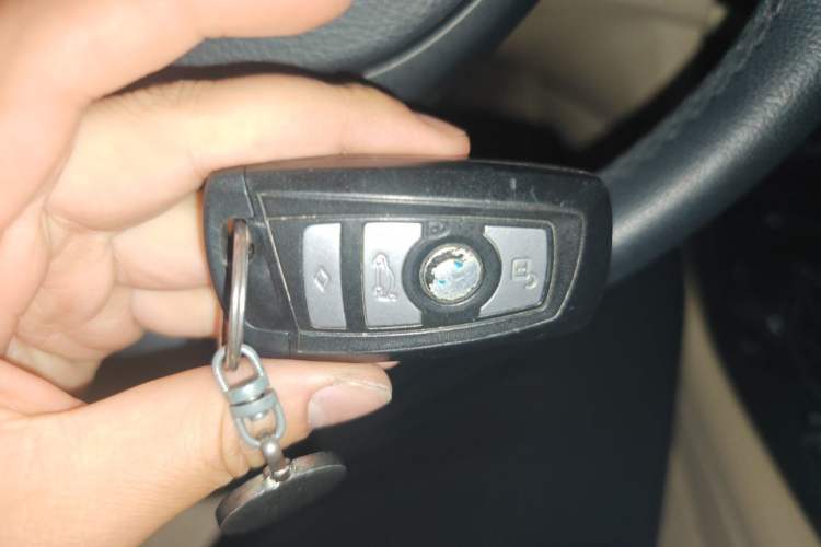Used BMW 5 Series 2013 530Li Leading Model Vehicle Key