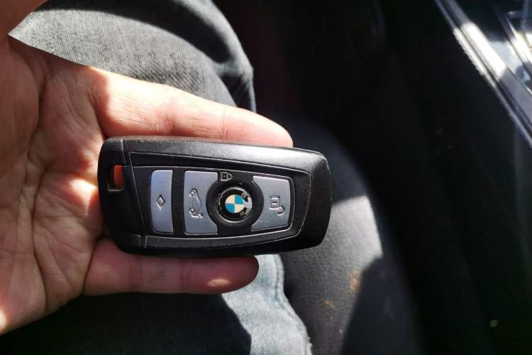 Used BMW 5 Series 2013 525Li Luxury Model Vehicle Key