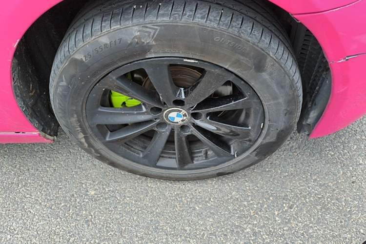Used BMW 5 Series 2013 525Li Luxury Model Right Front Wheel Hub