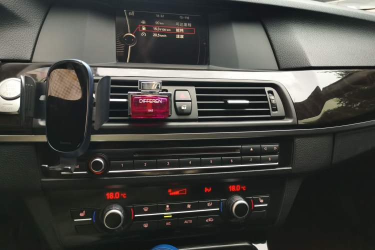 Used BMW 5 Series 2013 525Li Leading Model Audio And AC Panel