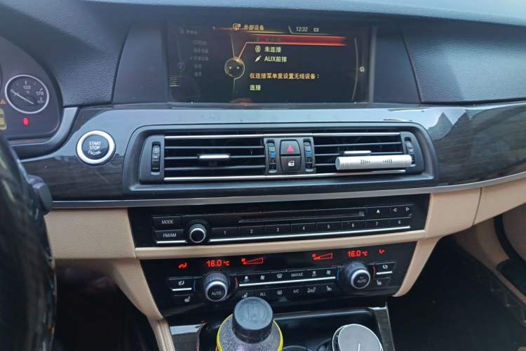 Used BMW 5 Series 2013 530Li Luxury Model Audio And AC Panel
