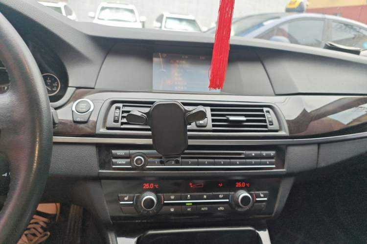 Used BMW 5 Series 2013 525Li Leading Model Audio And AC Panel