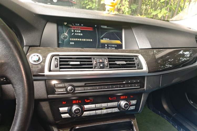 Used BMW 5 Series 2013 530Li Luxury Model Audio And AC Panel