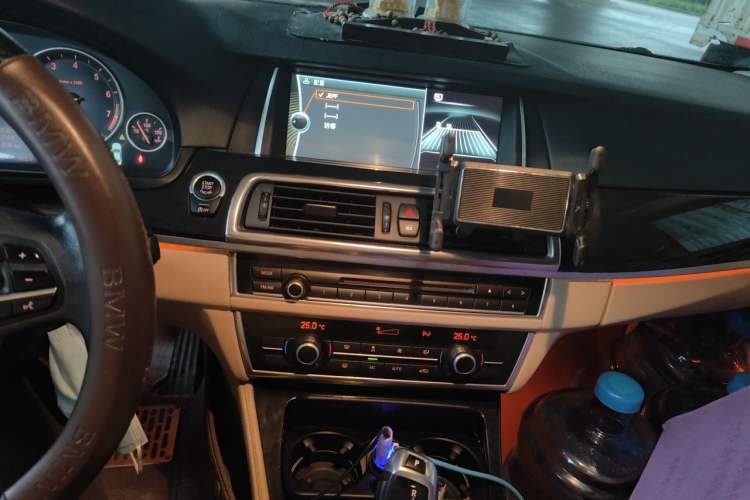 Used BMW 5 Series 2013 520Li Elegant Edition Audio And AC Panel