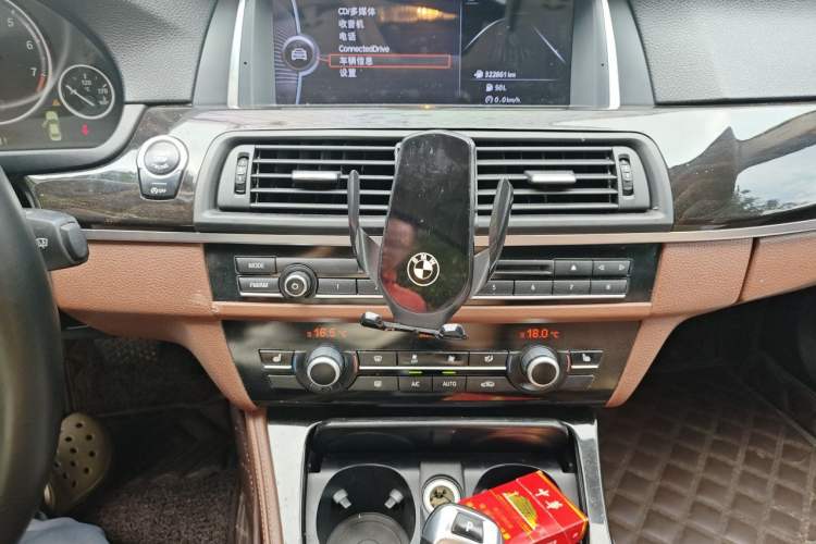 Used BMW 5 Series 2013 525Li Leading Model Audio And AC Panel