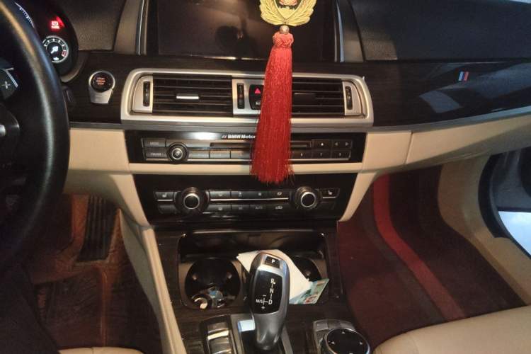 Used BMW 5 Series 2013 525Li Zhuole Edition Audio And AC Panel