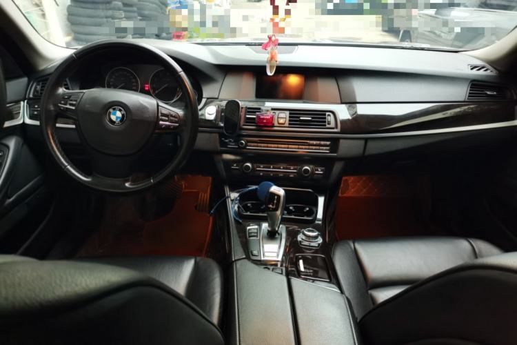 Used BMW 5 Series 2013 525Li Leading Model Center Console