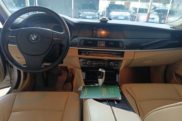 Used BMW 5 Series 2013 520Li Elegant Edition Center Console