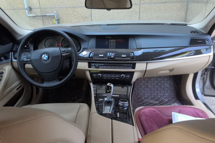 Used BMW 5 Series 2013 530Li Leading Model Center Console