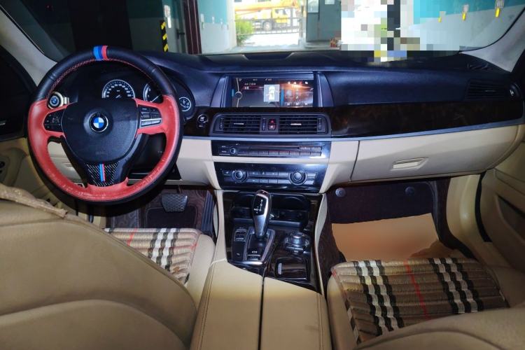 Used BMW 5 Series 2013 525Li Leading Model Center Console
