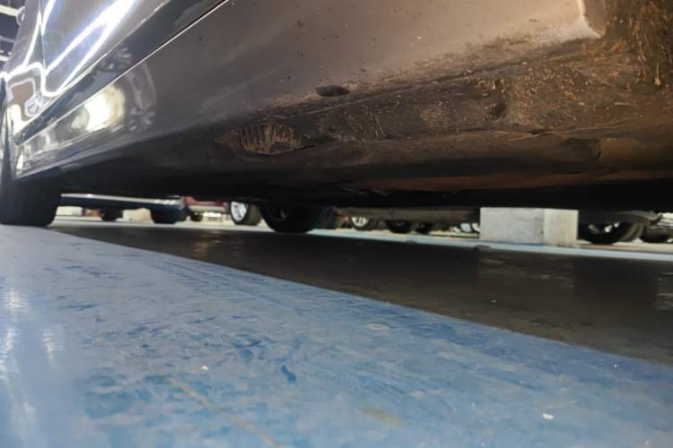 Used BMW 5 Series 2013 530Li Leading Model Chassis Front Right