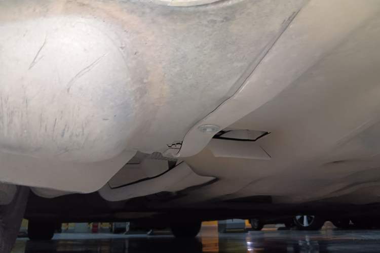 Used BMW 5 Series 2013 530Li Leading Model Chassis Front Right
