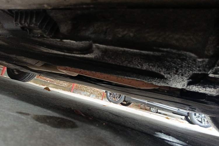 Used BMW 5 Series 2013 520Li Elegant Edition Chassis Rear Right
