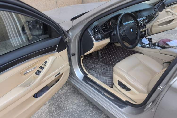 Used BMW 5 Series 2013 530Li Leading Model Driver Seat