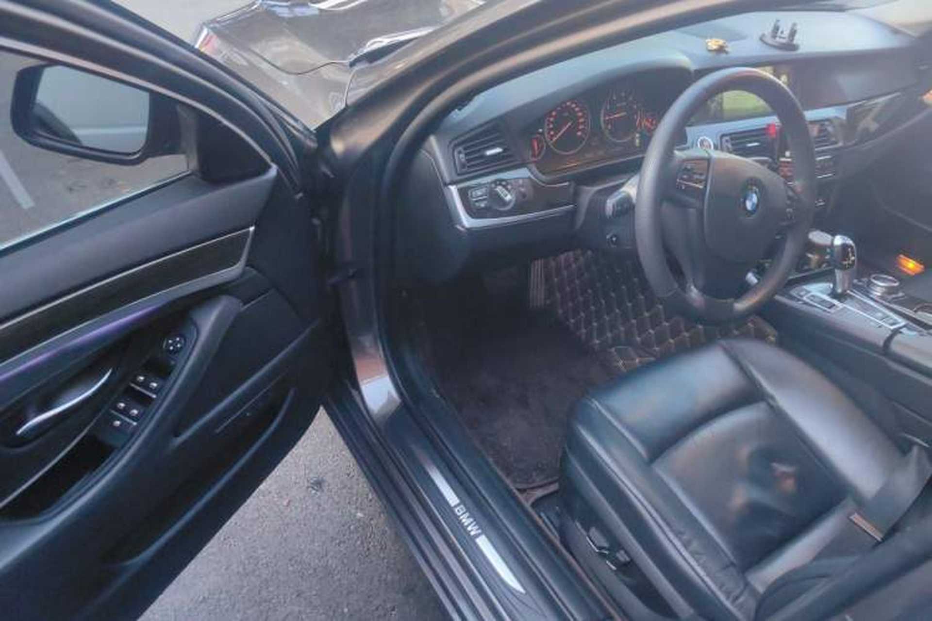 Used BMW 5 Series 2013 530Li Leading Model Driver Seat