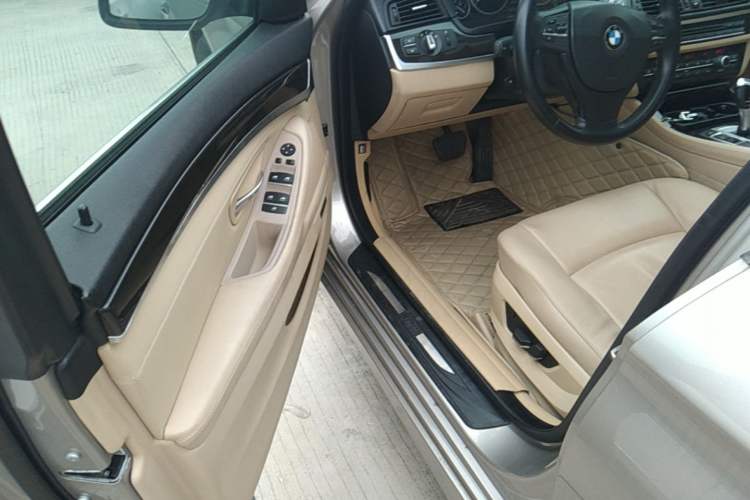 Used BMW 5 Series 2013 525Li Luxury Model Driver Seat