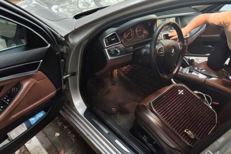 Used BMW 5 Series 2013 520Li Elegant Edition Driver Seat
