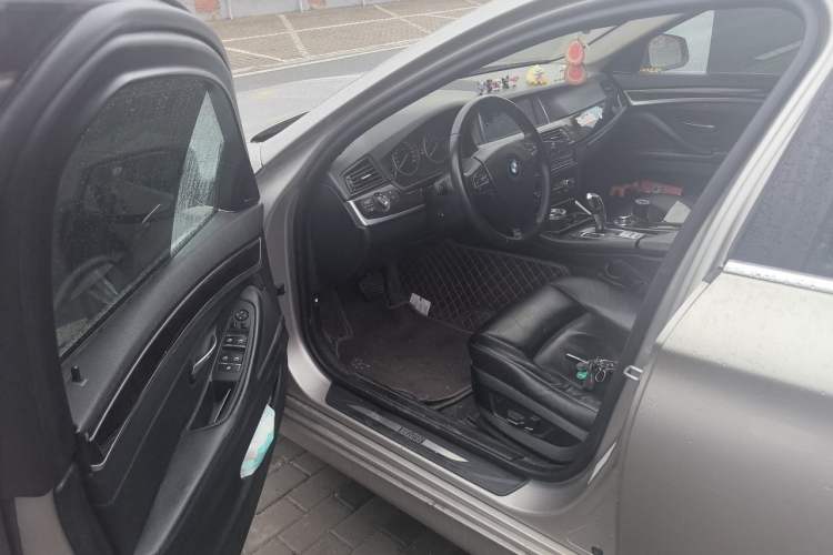 Used BMW 5 Series 2013 525Li Leading Model Driver Seat