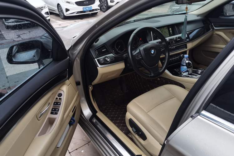 Used BMW 5 Series 2013 525Li Leading Model Driver Seat