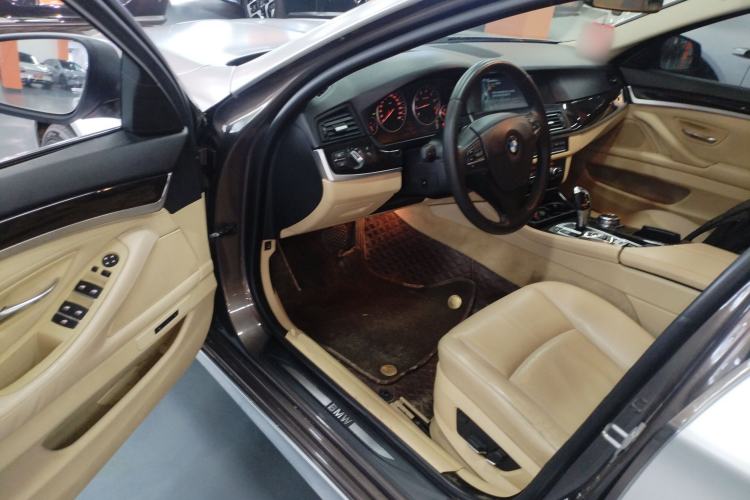 Used BMW 5 Series 2013 525Li Luxury Model Driver Seat
