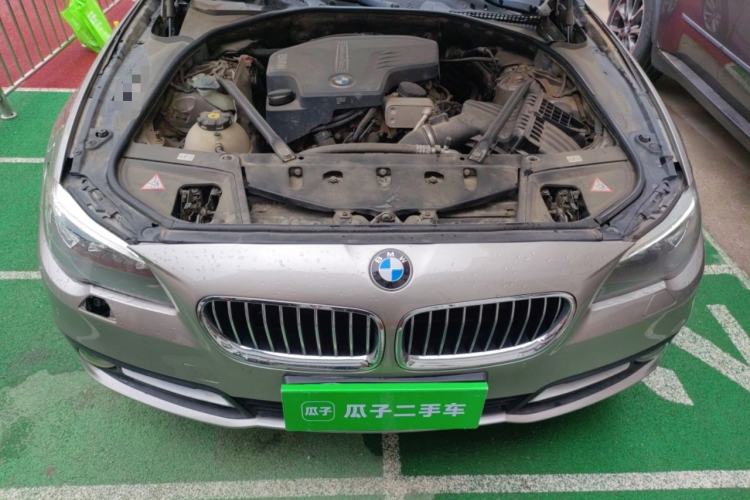 Used BMW 5 Series 2013 520Li Elegant Edition Engine Bay