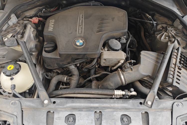 Used BMW 5 Series 2013 520i Elegant Edition Engine Bay
