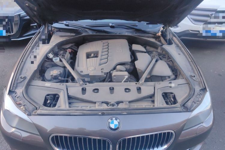 Used BMW 5 Series 2013 530Li Leading Model Engine Bay