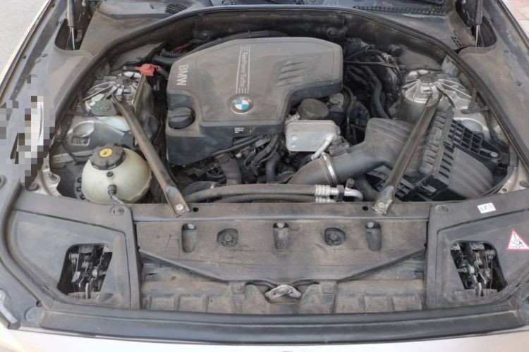 Used BMW 5 Series 2013 525Li Luxury Model Engine Bay