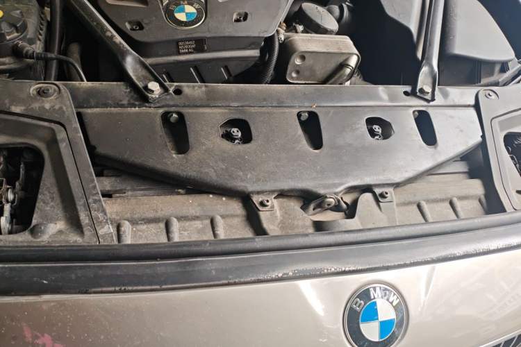 Used BMW 5 Series 2013 530Li Luxury Model Engine Bay