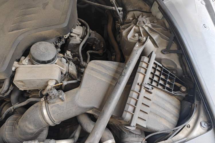 Used BMW 5 Series 2013 520i Elegant Edition Engine Bay Left
