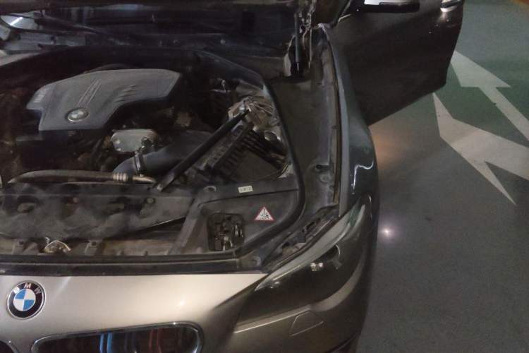 Used BMW 5 Series 2013 525Li Zhuole Edition Engine Bay Left