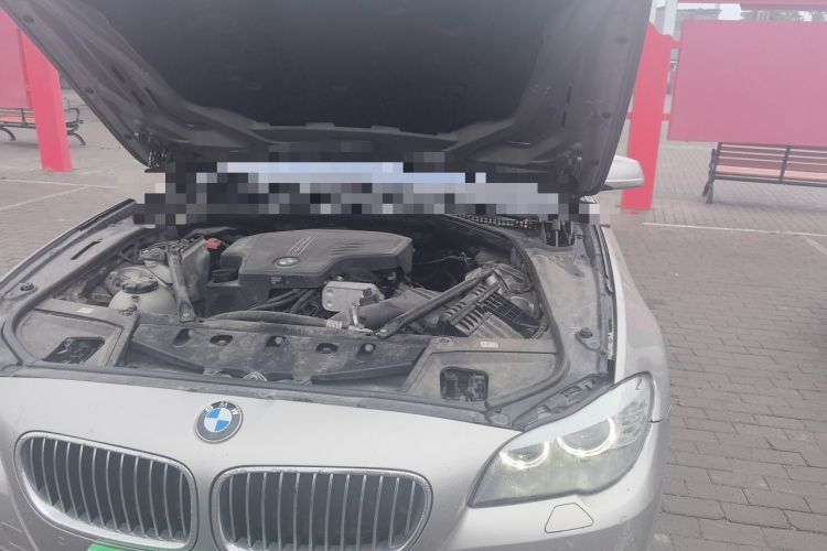 Used BMW 5 Series 2013 525Li Leading Model Engine Bay Left