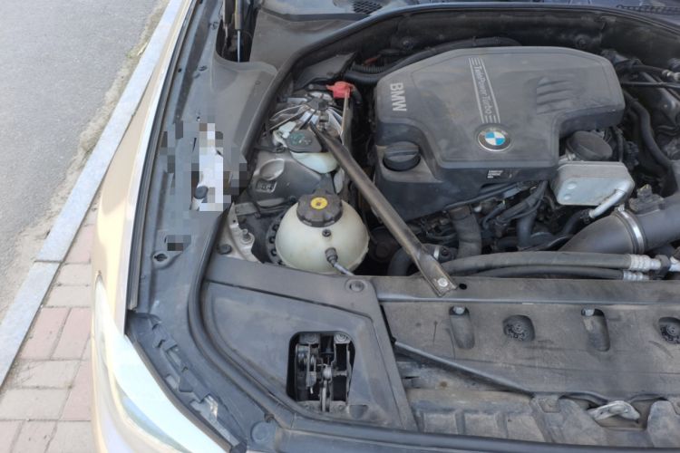 Used BMW 5 Series 2013 525Li Luxury Model Engine Bay Right