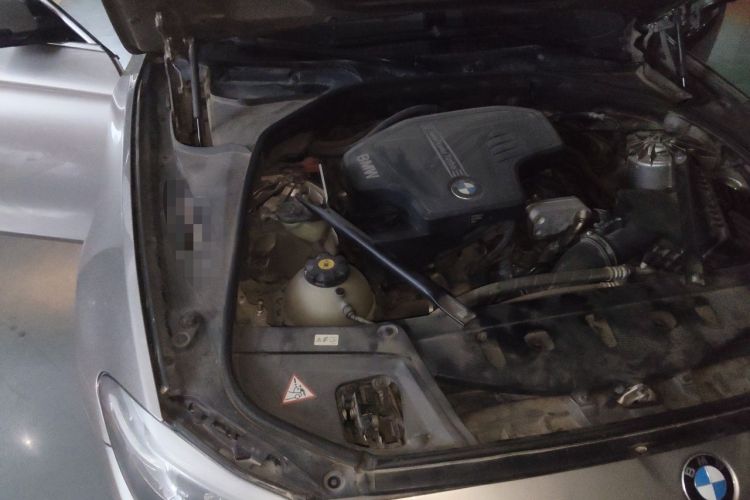 Used BMW 5 Series 2013 525Li Zhuole Edition Engine Bay Right