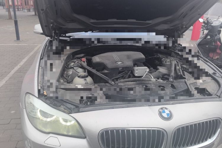 Used BMW 5 Series 2013 525Li Leading Model Engine Bay Right