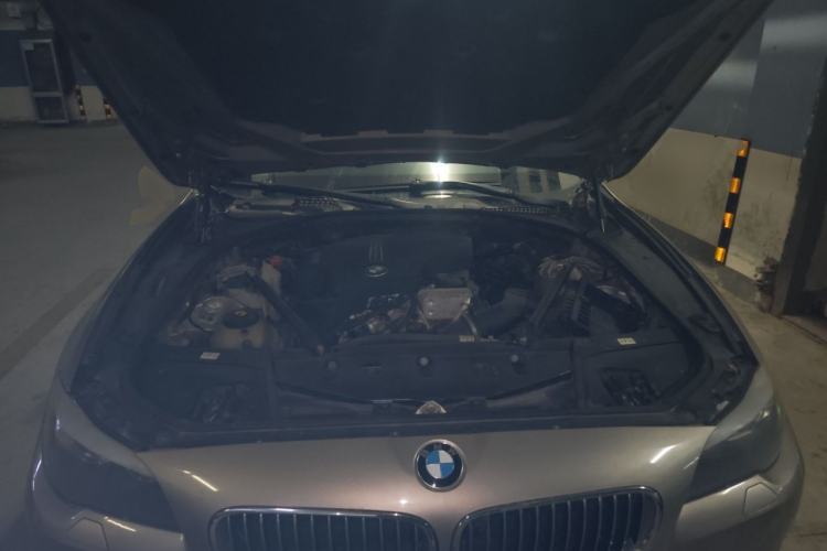 Used BMW 5 Series 2013 525Li Luxury Model Engine Bay