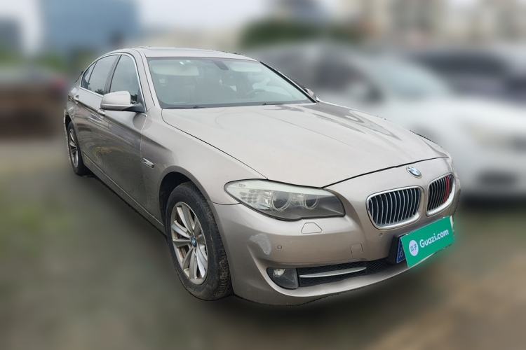 Used BMW 5 Series 2013 525Li Luxury Model Front Right 45 Deg
